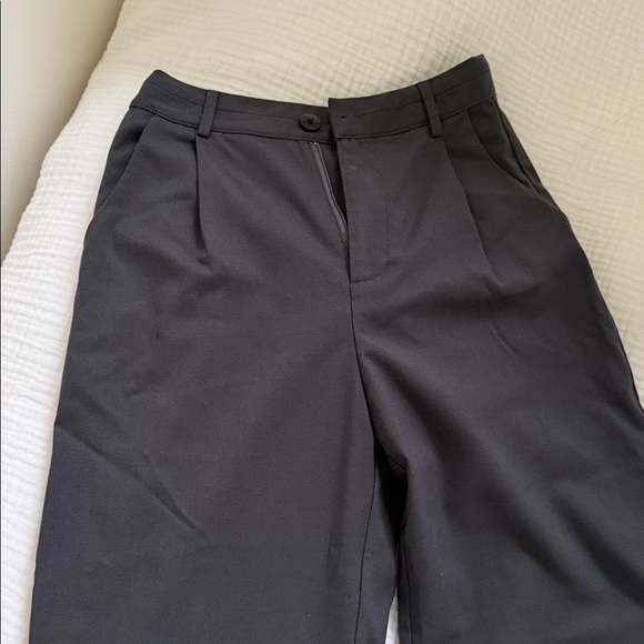 DISSH Wrap Vest & Tailored Pants Set - Picture 10 of 12